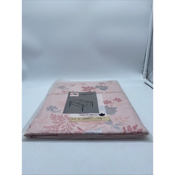 Vintage Soft Flannel Backed Vinyl Table Cloth Pink Scalloped Edges 52 X 52 Rare - Picture 12 of 13